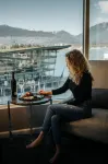 Fairmont Waterfront - pemandangan pegunungan