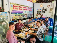 AWON HOTEL MIRISSA - parkir