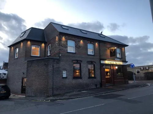 Eagle Hotel Luton Airport