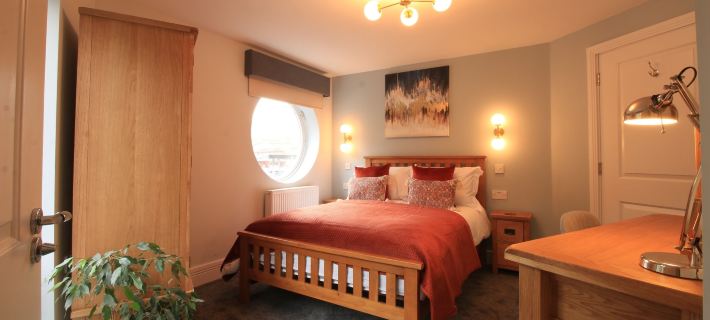 Streamside Apartments Hotels in Yeovil