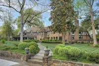 Julian Price House