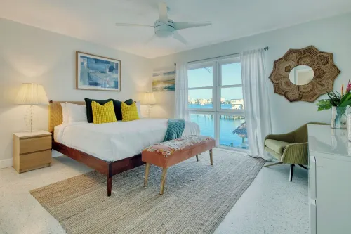 Waterfront Mid-Century Chic #4 Clearwater Beach .