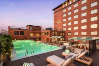 Holiday Inn GURGAON NH8 by IHG - Pools
