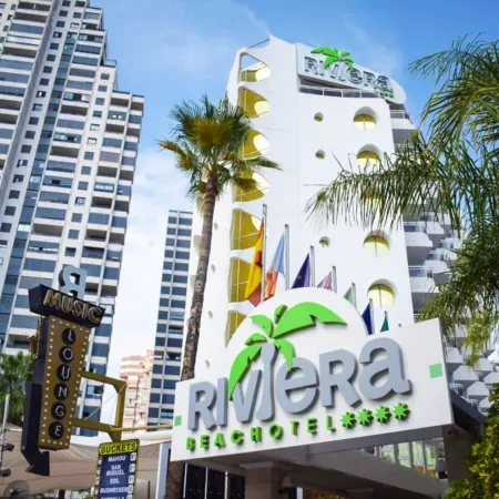 Riviera Beachotel - Adults Recommended