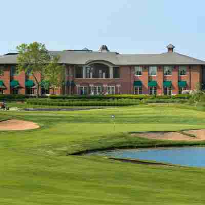 The Glen Club Hotel Exterior