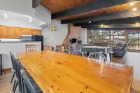 Tyrolean Chalets Các khách sạn ở Blue Mountains