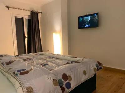 Casa de Sol Hotels near Abu Ashraf