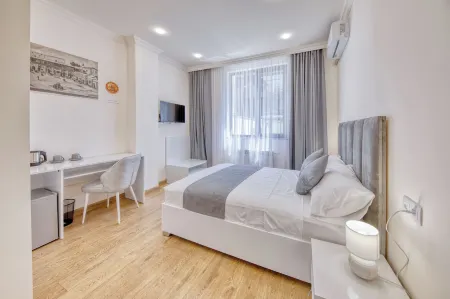 Maison Heritage Hotel Отели рядом с достопримечательностью «Дом-музей Арама Хачатуряна»