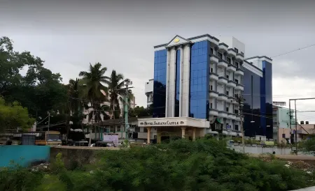 HOTEL SAHANA CASTLE Отели в г. Нейджеркойл