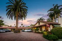 Harbor House Inn Hotels in Santa Barbara