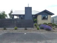 Glencairn Beauty Hotels in Twizel