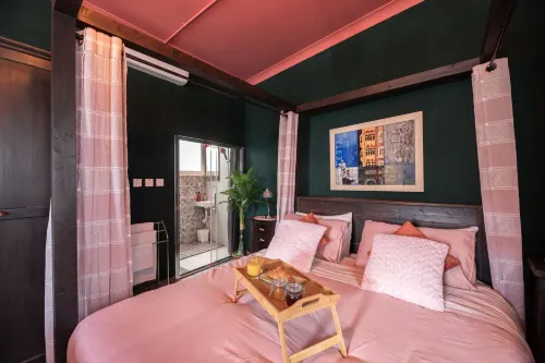 Concetta Studio Apartments by Holihomes