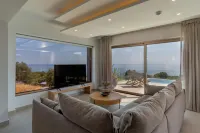 Villa Onyx - with Private Heated Pool