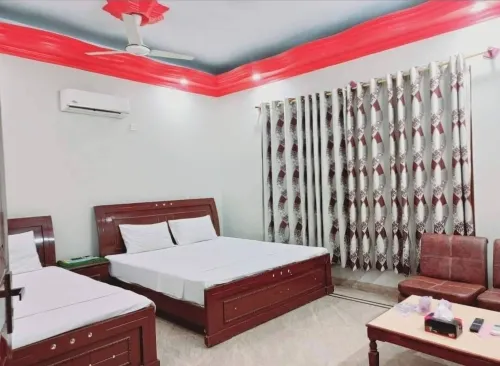 Cosy inn Near Millennium Mall Hotels in Shah Faisal Town