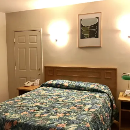 Sunrise Inn Hotels in Stanislaus County