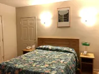 Sunrise Inn - parking