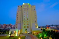 The Green Park Bostancı Hotel in zona Abdurrahman Gurses Cami