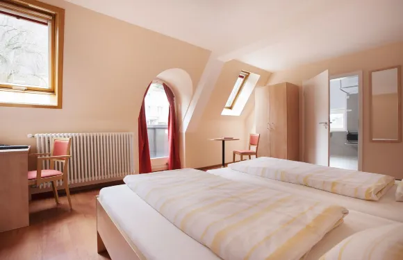 卡里塔斯會展中心酒店 