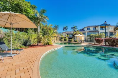 Aqualuna Beach Resort Hotels in Woolgoolga