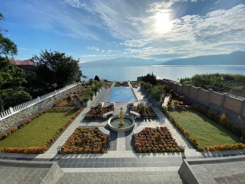 Toba Retreat Mansion and Villas - Uima-altaat