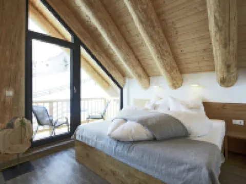 Cosy, Modern Canadian Wooden Chalet Hoteles en Ladis