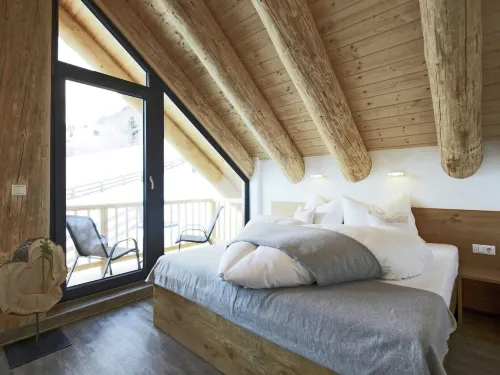 Cosy, Modern Canadian Wooden Chalet - Wifi