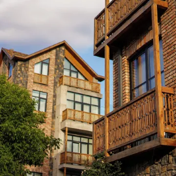 Dilijani Tun Hotel & Restaurant