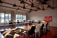Hôtel les 3 Lieux - Restaurant Gastronomique, Bistrot, Espace Sensoriel Hotels in Brissac-Quince
