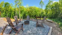 Nook by the Brook- Secluded Luxury Mountain Getaway/ Creek / Fire Pit/5 Min Lake