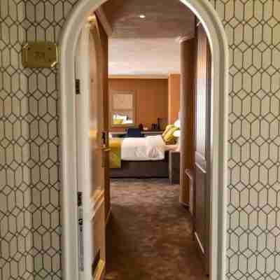 Hotel & Restaurant Infinity Rooms