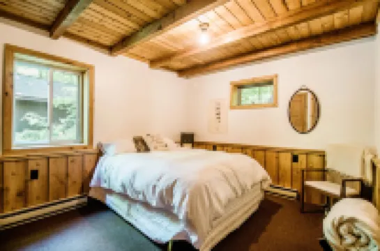 Northern Nights Chalet by Wanderlust Abodes