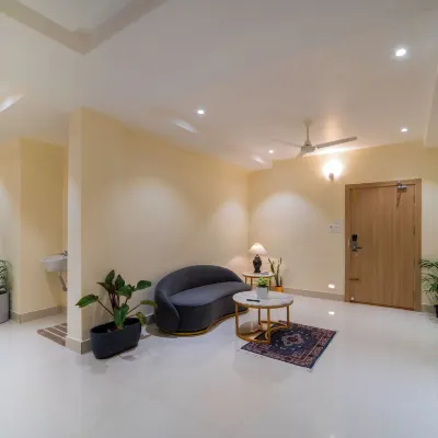 Mcity Elite Suites Hotels near Singaperumal Koil