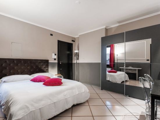 Studio Fusari a Piazza Maggiore by Wonderful Italy