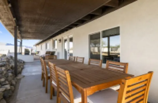 Panoramic Mountain Views, Heated Pool, 2 Kitchens