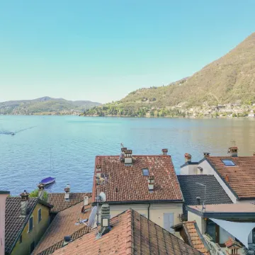 Emily's Holiday House - Authentic Lake Como by Rent All Como