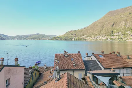 Emily's Holiday House - Authentic Lake Como by Rent All Como