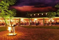 Damara Mopane Lodge - Homestay