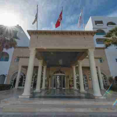 Regency Hotel & Spa Hotel Exterior