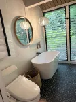 NEW!! Charming 1-bedroom bungalow in amazing Kona Hotels near Saint Peter's Catholic Church