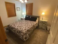 Charming 3-bedroom 2 bath house with WiFi and AC in fabulous Paris Arkansas