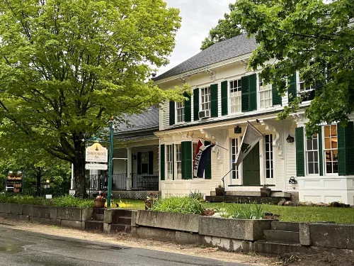 Independence Inn Hotels in Strafford County