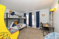 New! Introductory Rate! Modern 2-bedroom Retreat in MORA, great location!! Hotels near Boggins Heights
