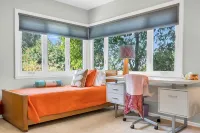 Charming guest house in Riverside near UCR, Mission Inn and Downtown