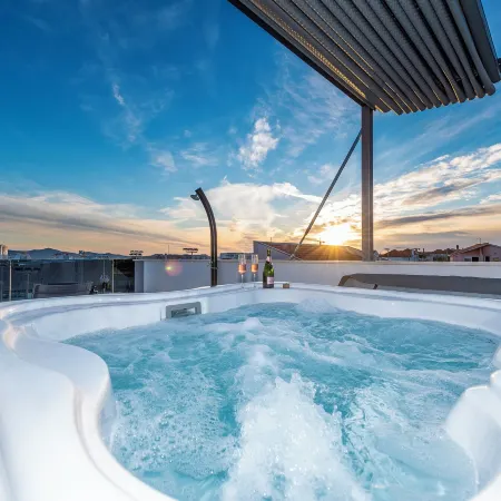 Luxury Majpruz Suites I