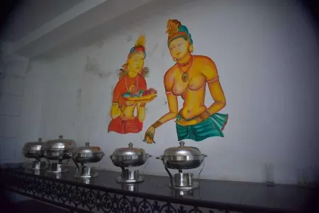 Shiromi Hotel Katunayaka Отели в г. Gampaha