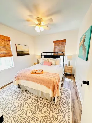 Charming 2-bedroom house in Ardmore with AC, WiFi. Enjoy your stay