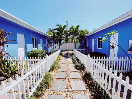 The Jasmine Apartments Отели рядом с достопримечательностью «Museum of Discovery and Science»