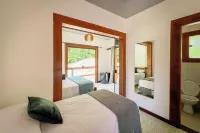 Velinn Pousada Canoa Ilhabela - 2-Star