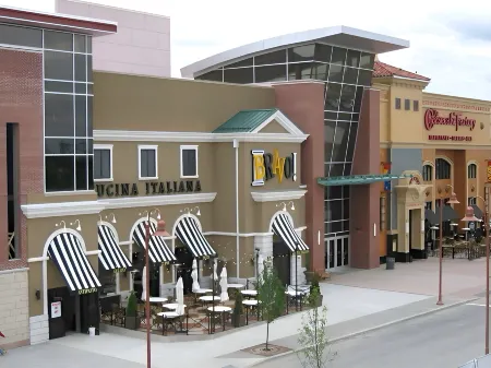 Summer Street Guest House Отели рядом с достопримечательностью «Richardson Olmsted Complex»