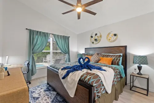 Luxurious 3Br/2BA: Private Heated Pool , Golf Views , Near Disney  & Legoland